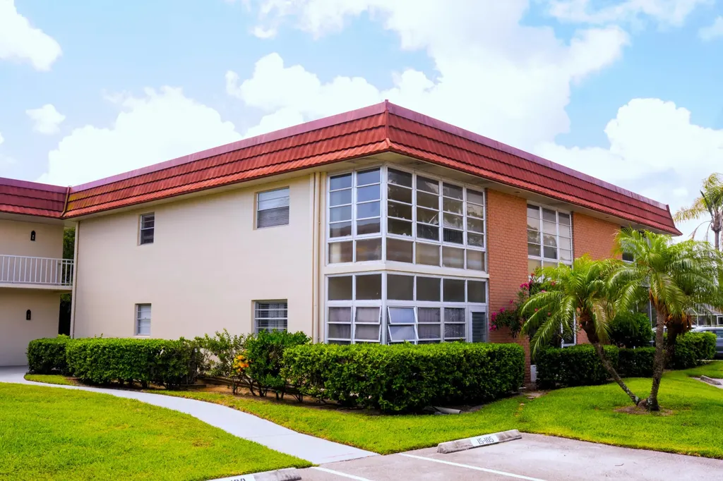 15 Vista Palm Lane Vero Beach FL 32962