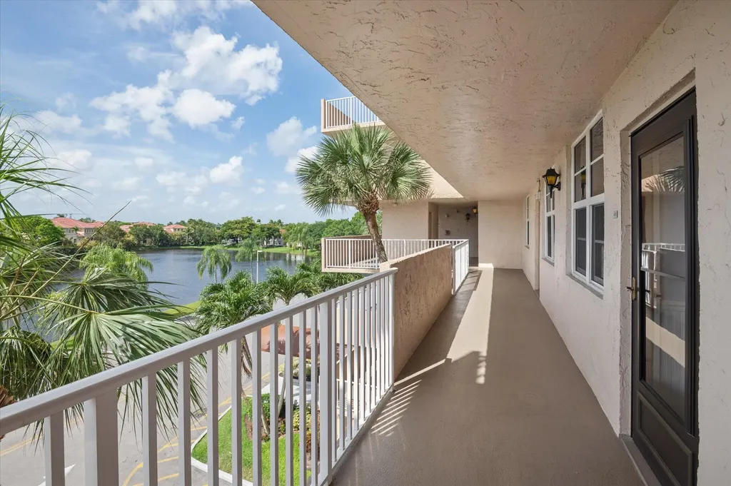 250 Jacaranda Drive Plantation FL 33324