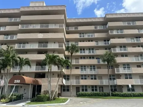 250 Jacaranda Drive Plantation FL 33324