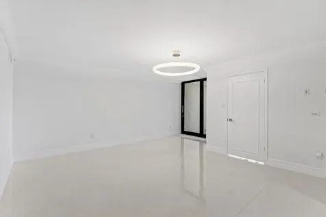 5380 N Ocean Drive Riviera Beach FL 33404