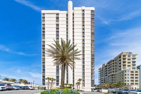 5380 N Ocean Drive Riviera Beach FL 33404