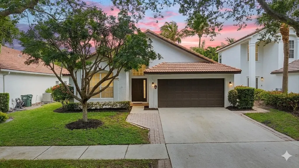 981 Delray Lakes Drive Delray Beach FL 33444