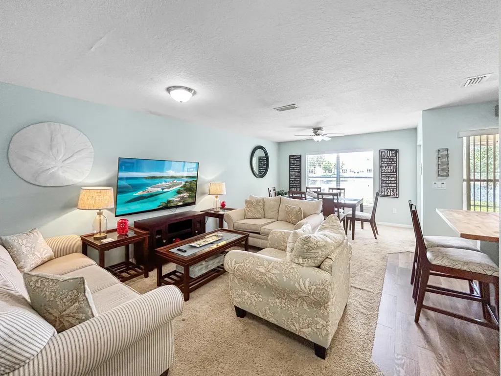 2749 Club Cortile Circle Kissimmee FL 34746