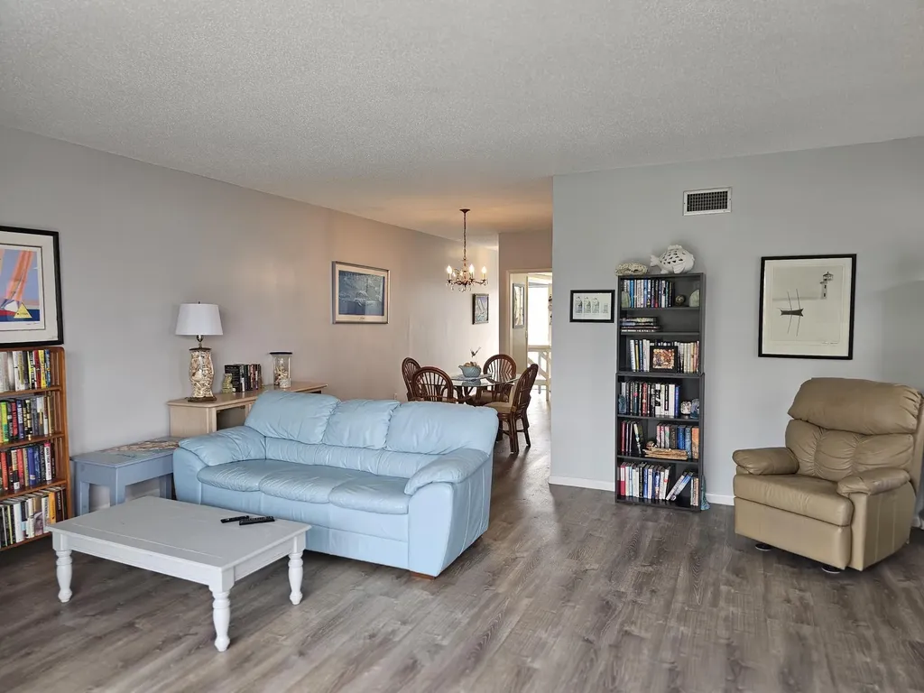 17 S Lakeside Drive Lake Worth Beach FL 33460