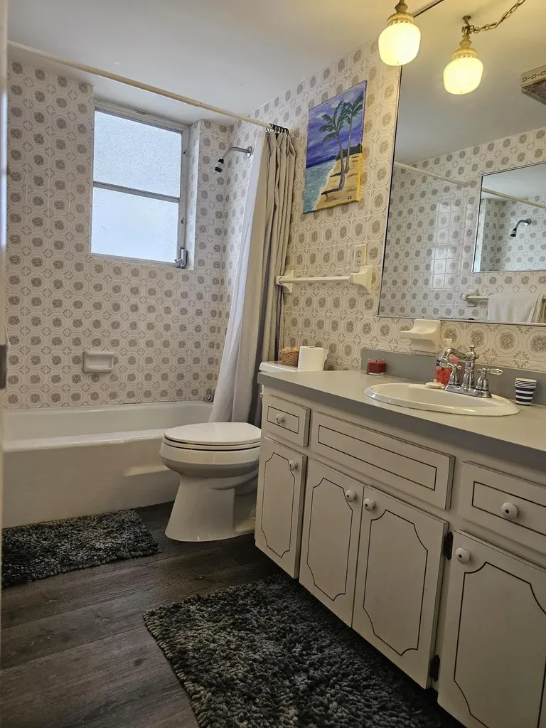 17 S Lakeside Drive Lake Worth Beach FL 33460
