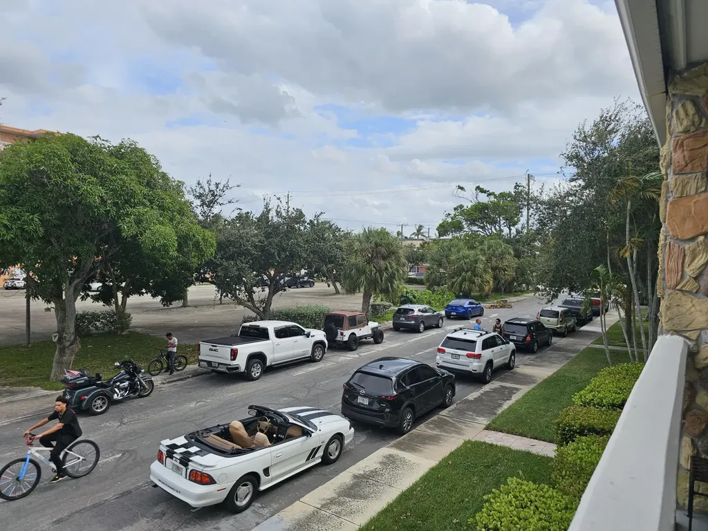 17 S Lakeside Drive Lake Worth Beach FL 33460