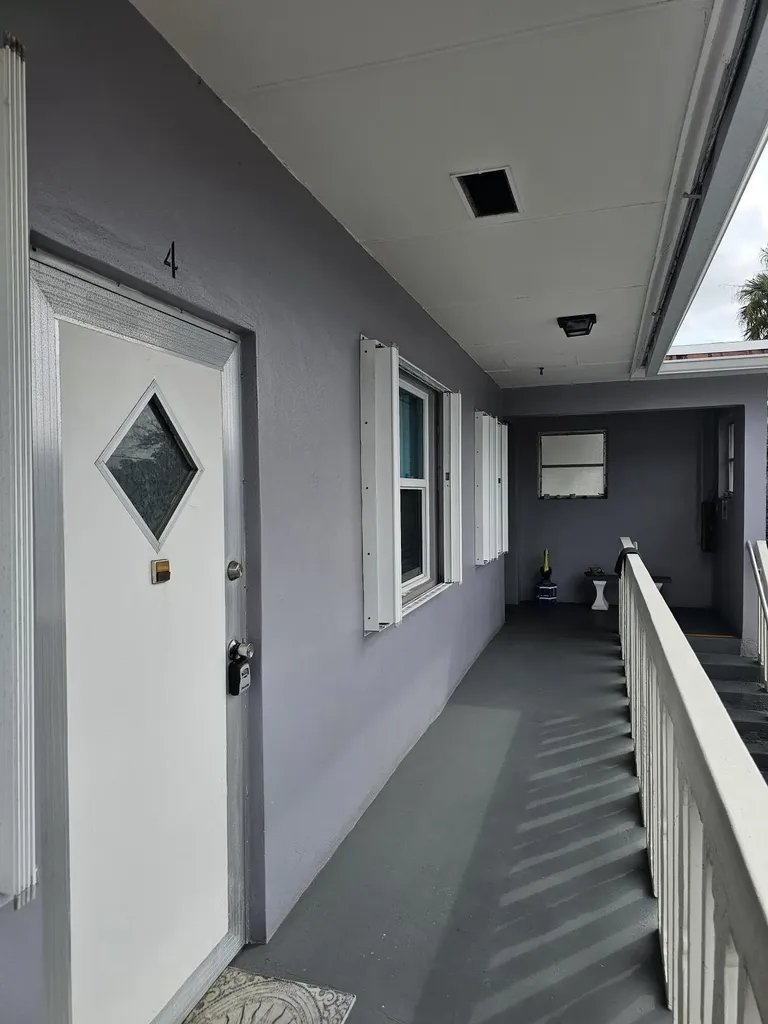 17 S Lakeside Drive Lake Worth Beach FL 33460