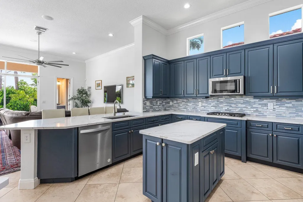 3381 Lago De Talavera Lake Worth FL 33467