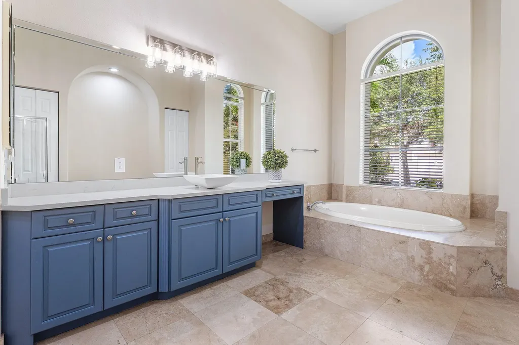 3381 Lago De Talavera Lake Worth FL 33467