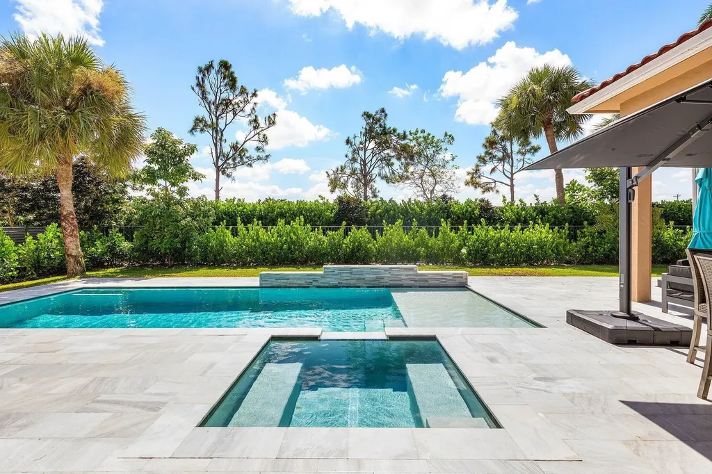 3381 Lago De Talavera Lake Worth FL 33467