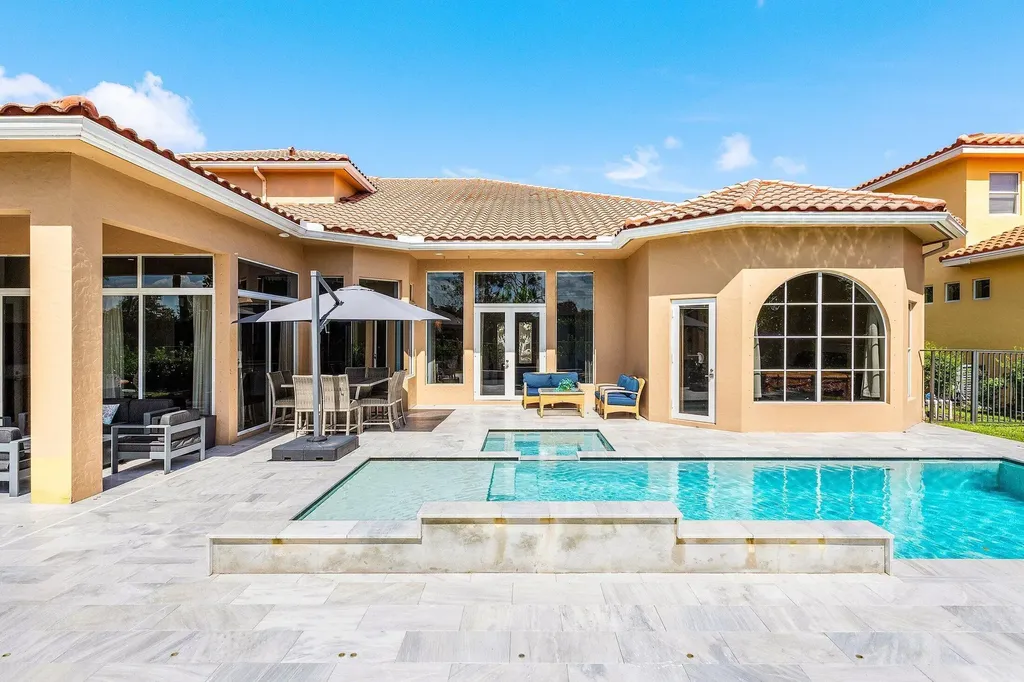 3381 Lago De Talavera Lake Worth FL 33467