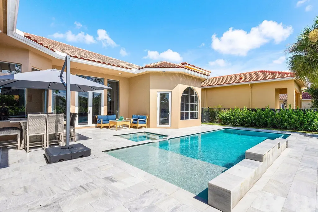 3381 Lago De Talavera Lake Worth FL 33467