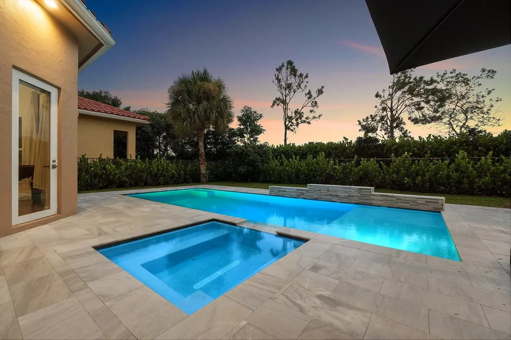 3381 Lago De Talavera Lake Worth FL 33467