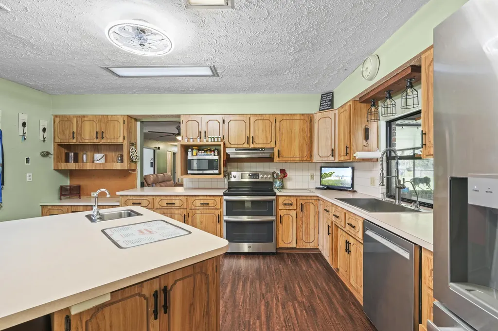 4170 Mccarty Road Fort Pierce FL 34945
