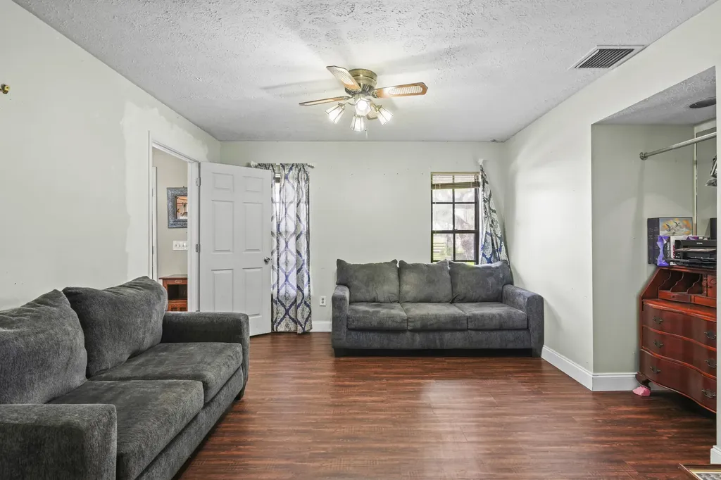 4170 Mccarty Road Fort Pierce FL 34945