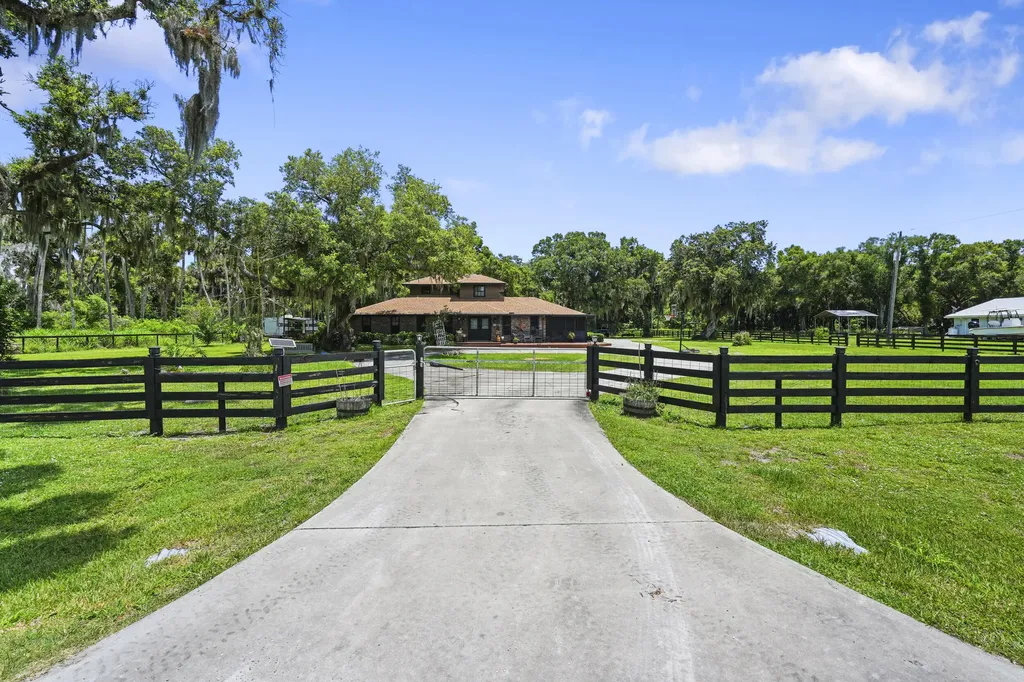 4170 Mccarty Road Fort Pierce FL 34945