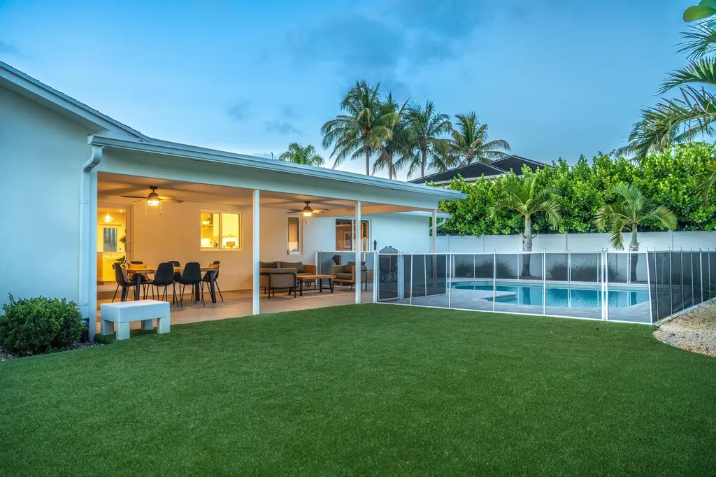 1058 NW 6th Drive Boca Raton FL 33486