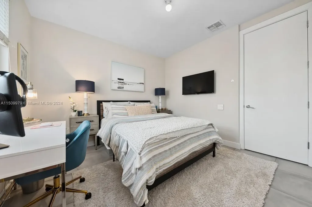 111 SE 2nd Street Delray Beach FL 33444