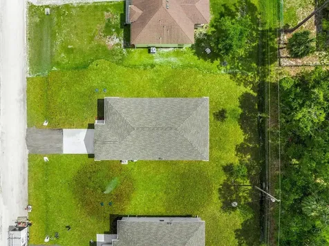8236 104th Court Vero Beach FL 32967
