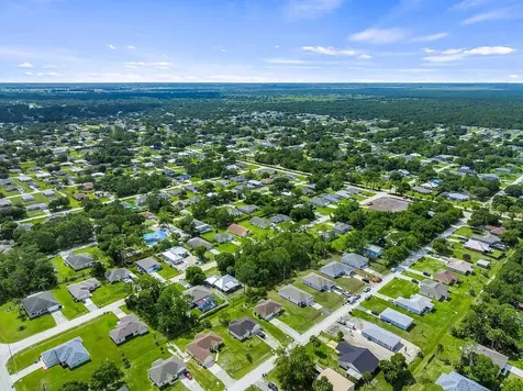 8236 104th Court Vero Beach FL 32967