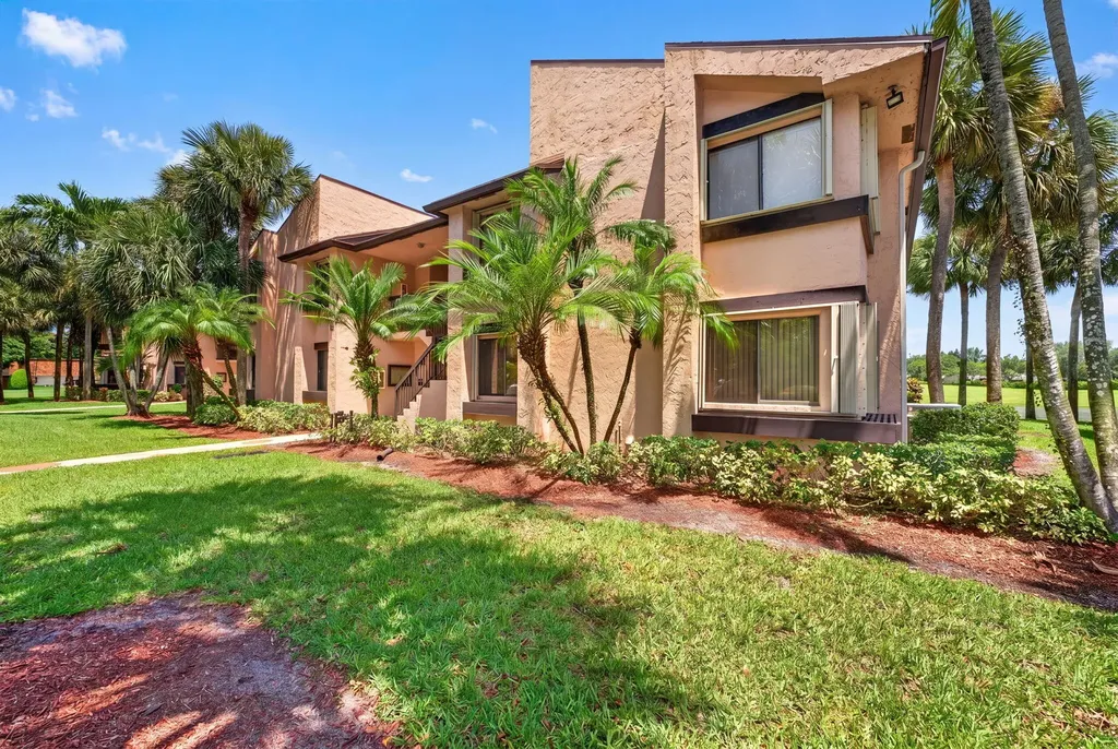 2240 SW 92nd Terrace Davie FL 33324