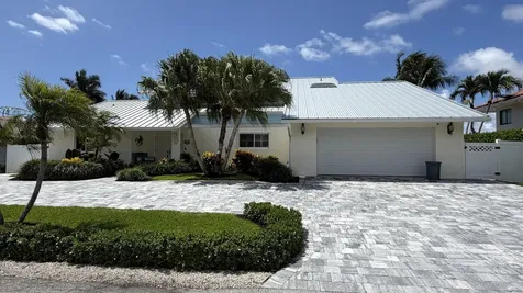 171 Lucina Drive Hypoluxo FL 33462