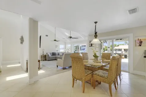 171 Lucina Drive Hypoluxo FL 33462