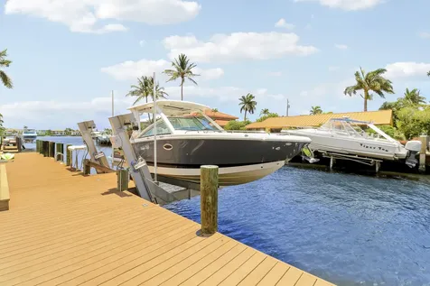 171 Lucina Drive Hypoluxo FL 33462