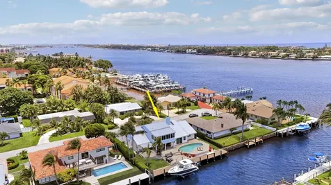 171 Lucina Drive Hypoluxo FL 33462