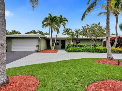 4440 NE 17th Terrace Oakland Park FL 33334