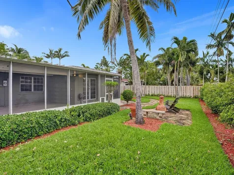 4440 NE 17th Terrace Oakland Park FL 33334