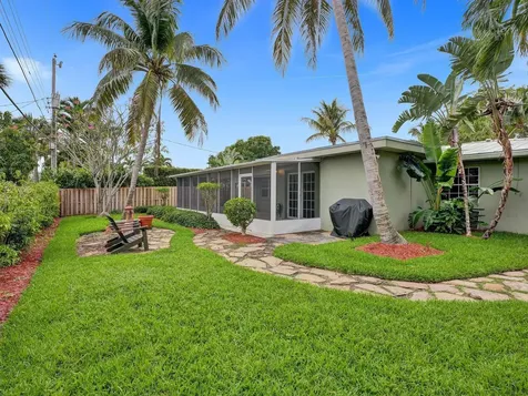 4440 NE 17th Terrace Oakland Park FL 33334