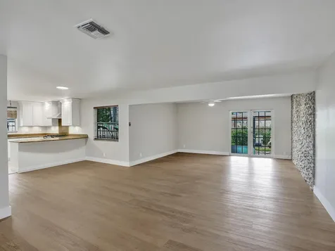 4440 NE 17th Terrace Oakland Park FL 33334