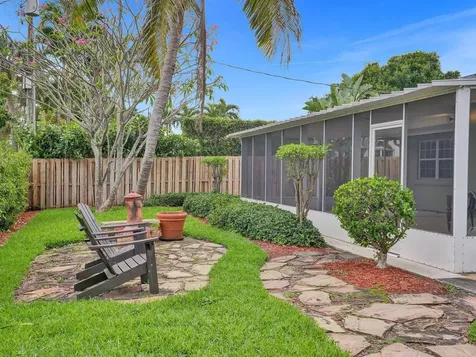4440 NE 17th Terrace Oakland Park FL 33334