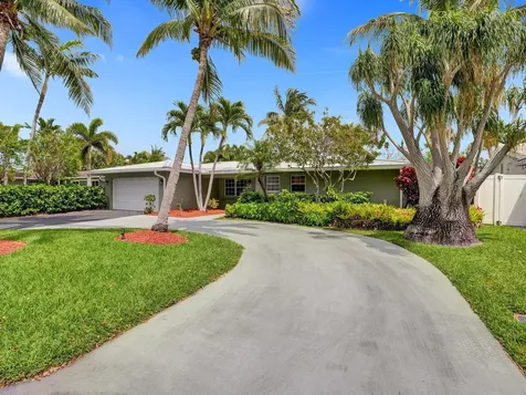 4440 NE 17th Terrace Oakland Park FL 33334