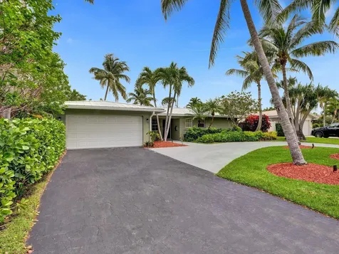 4440 NE 17th Terrace Oakland Park FL 33334