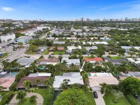 4440 NE 17th Terrace Oakland Park FL 33334