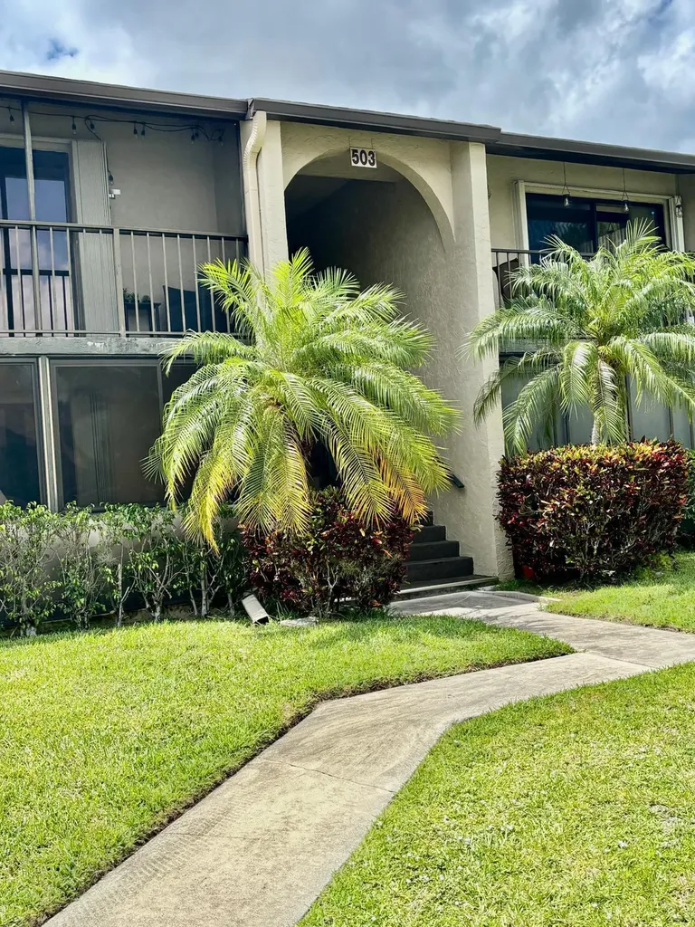 503 Shady Pine Way Greenacres FL 33415
