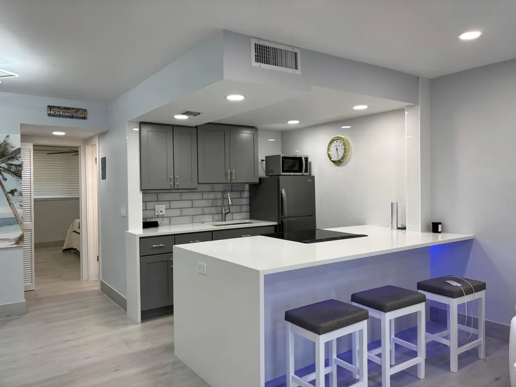 2565 S Ocean Boulevard Palm Beach FL 33480