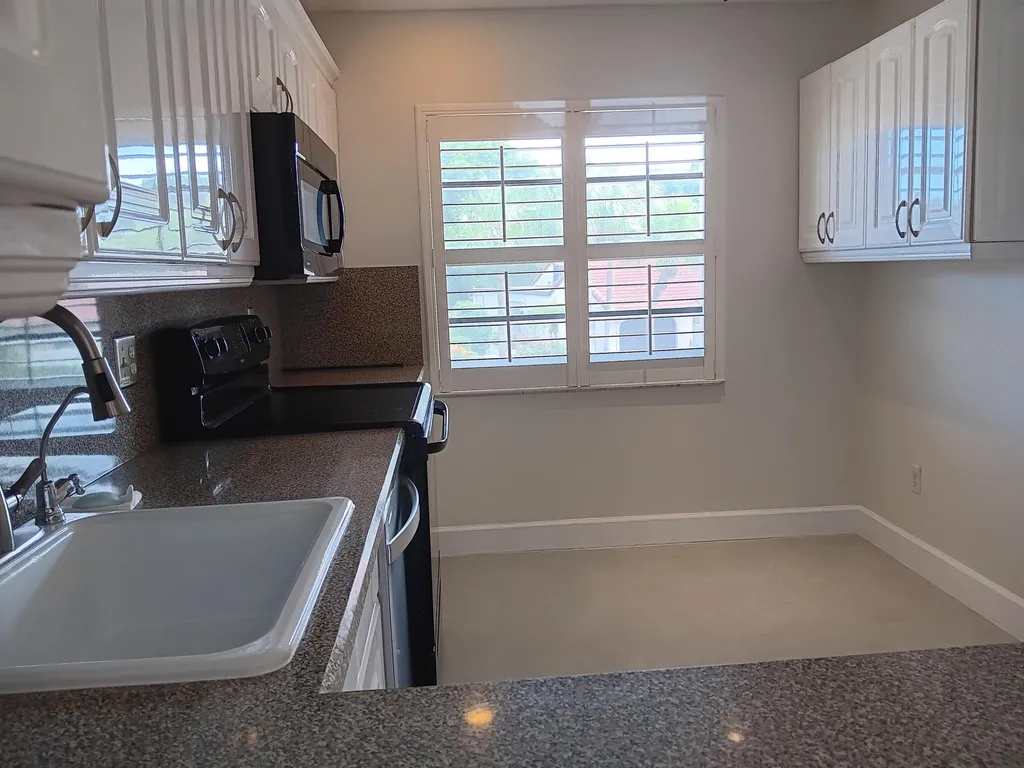 8045 Eastlake Drive Boca Raton FL 33433