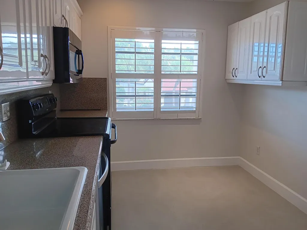 8045 Eastlake Drive Boca Raton FL 33433