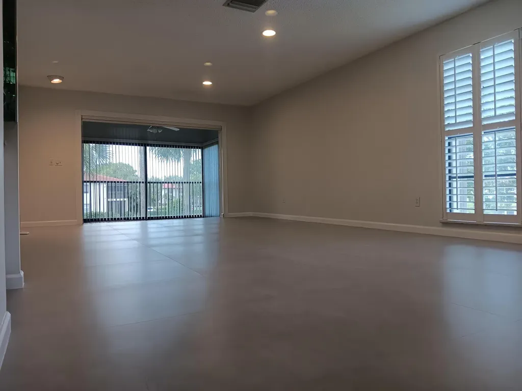 8045 Eastlake Drive Boca Raton FL 33433
