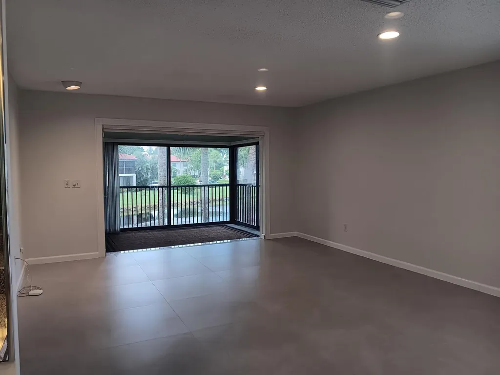 8045 Eastlake Drive Boca Raton FL 33433
