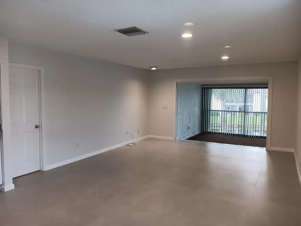8045 Eastlake Drive Boca Raton FL 33433
