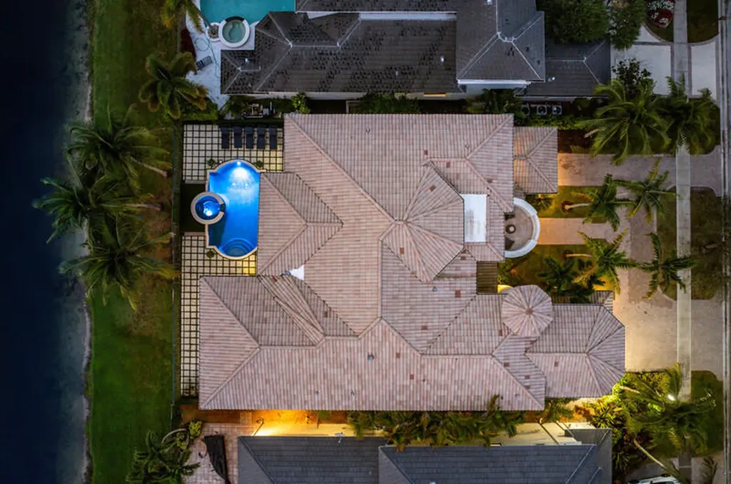 17545 Middlebrook Way Boca Raton FL 33496