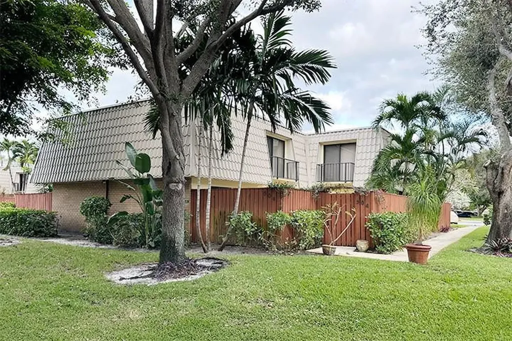 1700 Embassy Drive West Palm Beach FL 33401