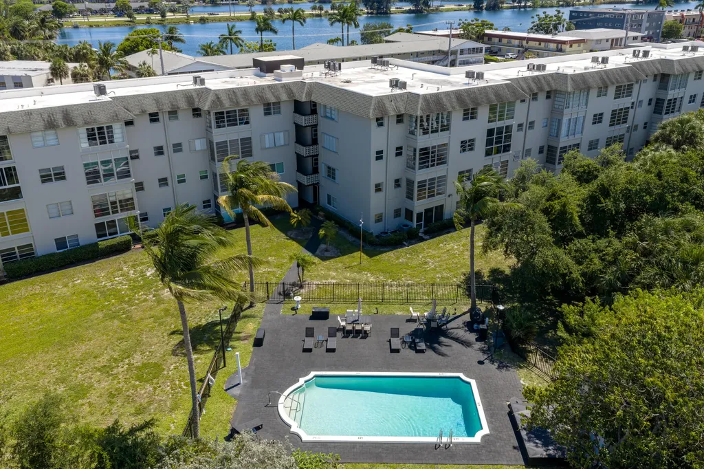 941 Crystal Lake Drive Deerfield Beach FL 33064