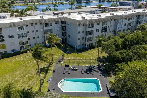 941 Crystal Lake Drive Deerfield Beach FL 33064