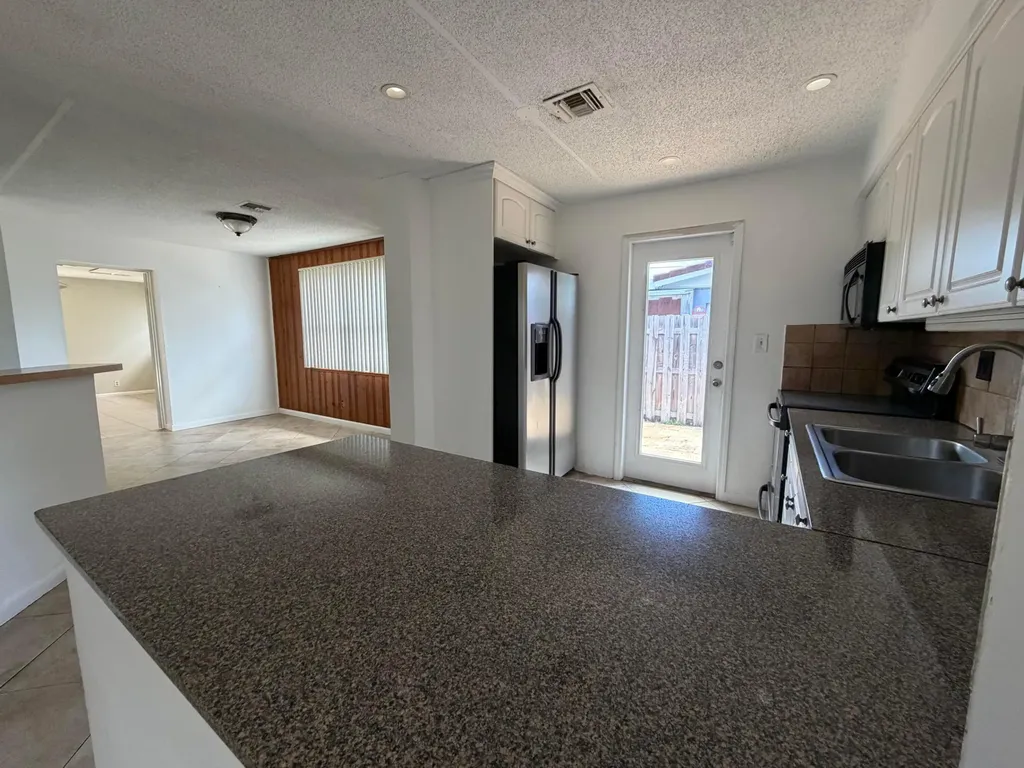 4250 NE 12th Avenue Pompano Beach FL 33064