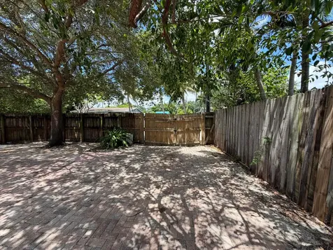 4250 NE 12th Avenue Pompano Beach FL 33064